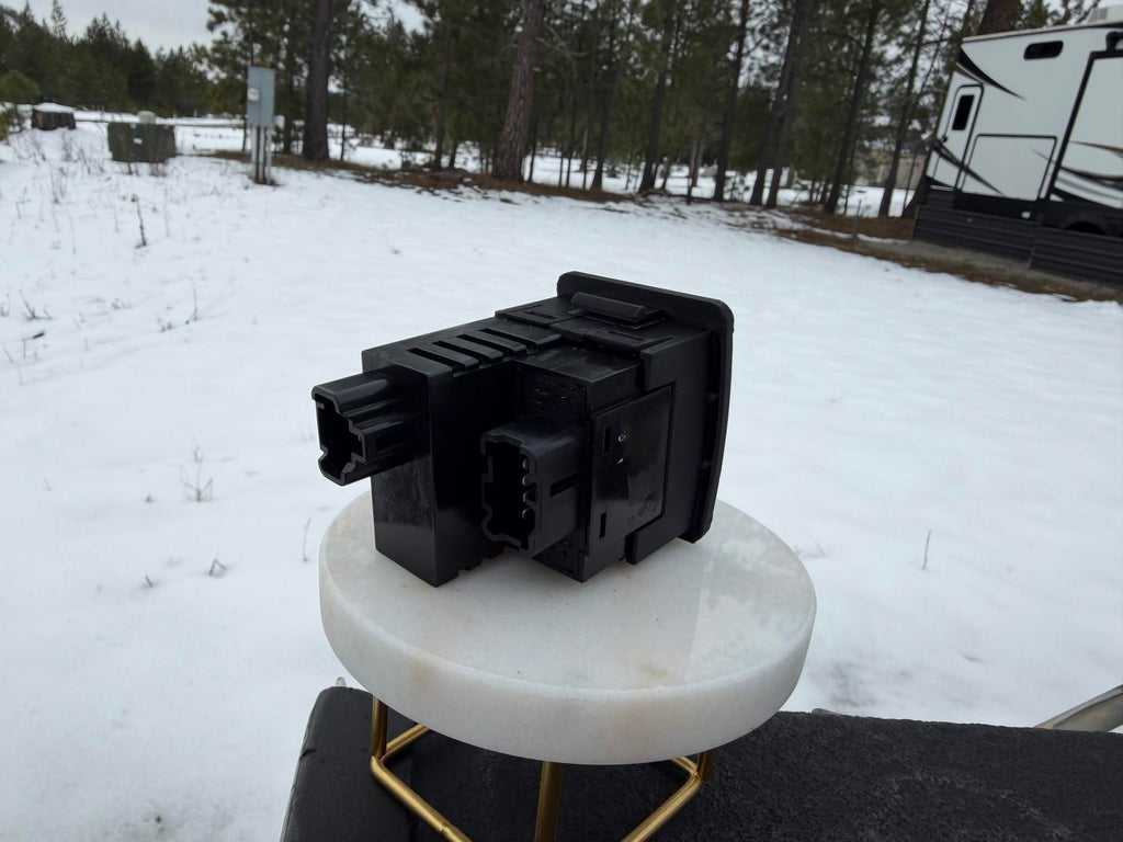 e39a Galant Dimmer/Foglight Housing Reproduction