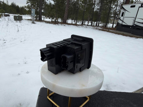 e39a Galant Dimmer/Foglight Housing Reproduction